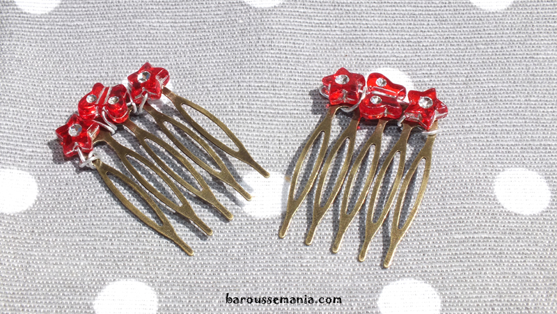 Mini hair combs Red set of 2